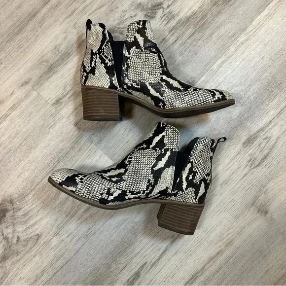 Dr. Scholl’s Snakeskin Print Slip-On Heeled Comfort Boot Women’s Size 8.5 | EUC - Picture 2 of 7